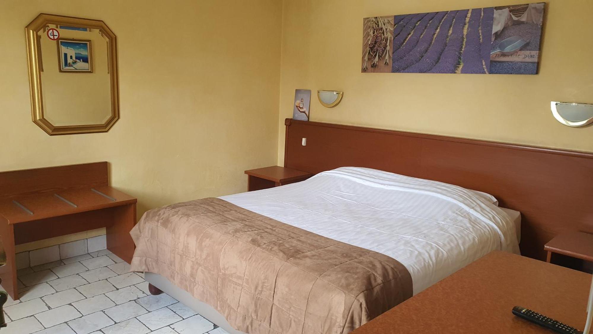Auberge Les Aromes Grasse Ngoại thất bức ảnh